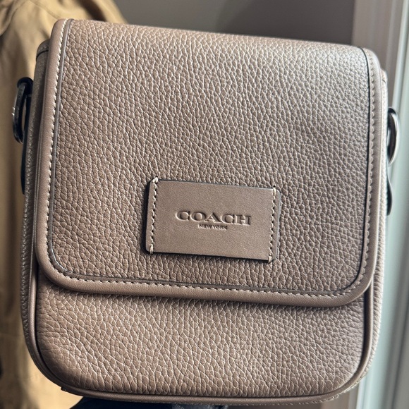 Coach Brown Leather Men's Messenger Bag like new! - Picture 16 of 17